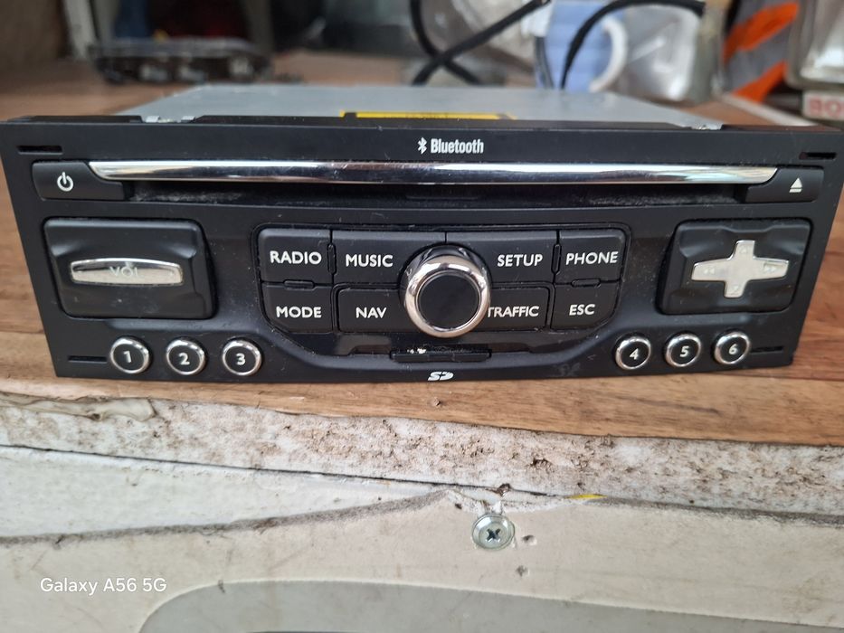 Оригиналено радио навигация  Peugeot Citroën