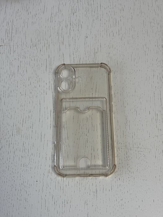 Чехол на iPhone 16