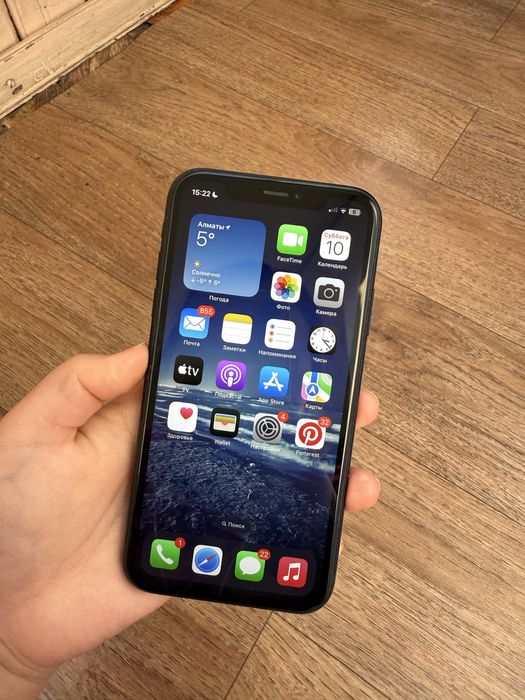 iPhone XR 64гб отличный