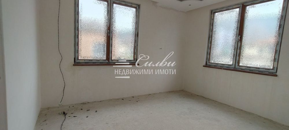 Двуетажна ТУХЛЕНА къща - с.Янково