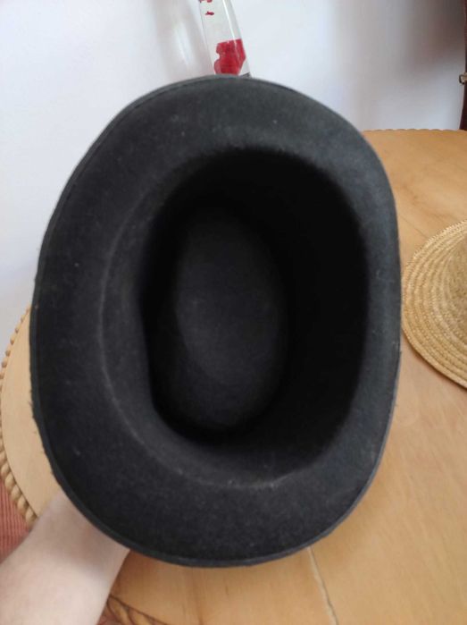 Palarie de paie, palarie de fetru