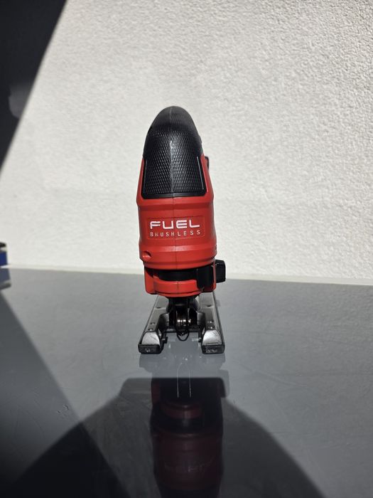 Fierastrau pendular Milwaukee M18 FJS cocoșat