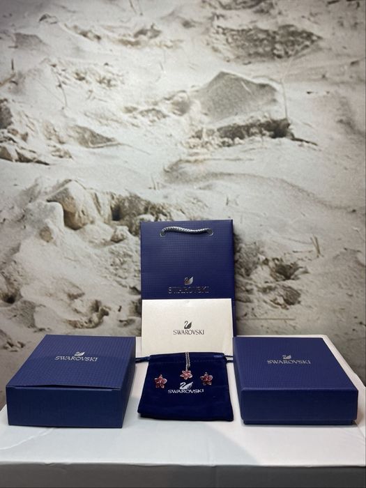 set flori roz lant si cercei swarovski