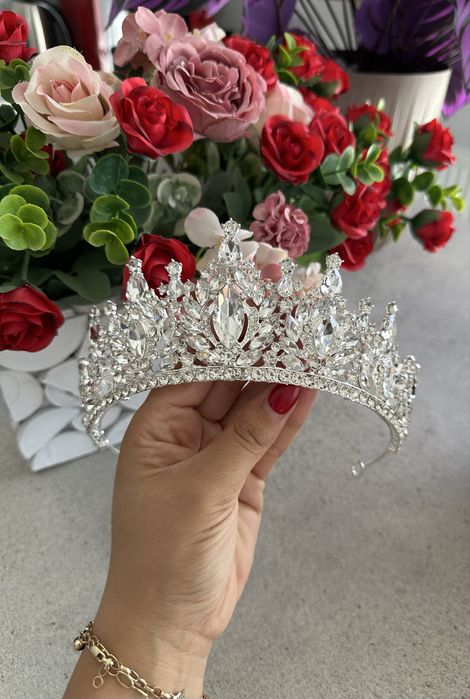 Diademă specială pentru eveniment/mireasa