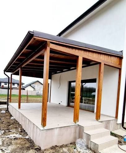 Executam terase din lemn