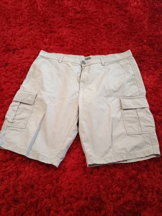 Pantaloni scurti crem/bej 50