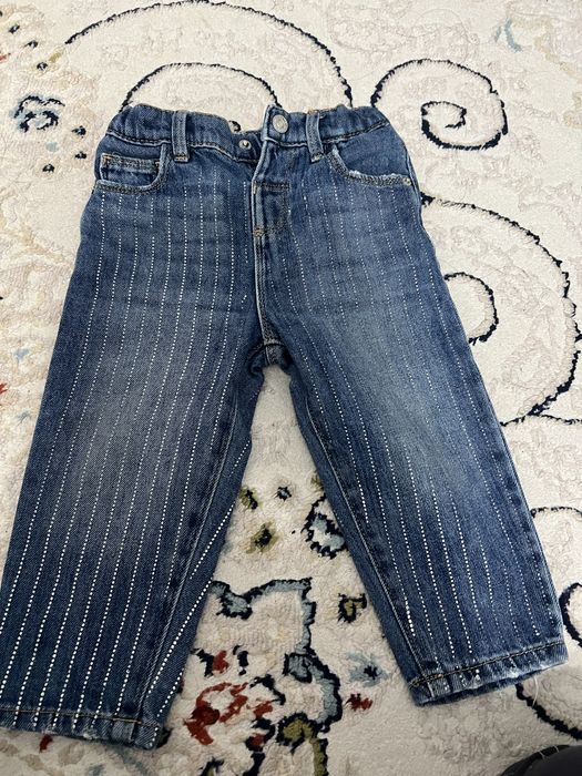 Продам джинсы на девочку