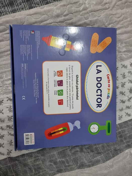 Carte interactiva puzzle bebelusi