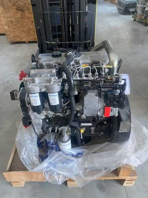 Motor complet Perkins 1104D-E44T - Piese de schimb utilaje