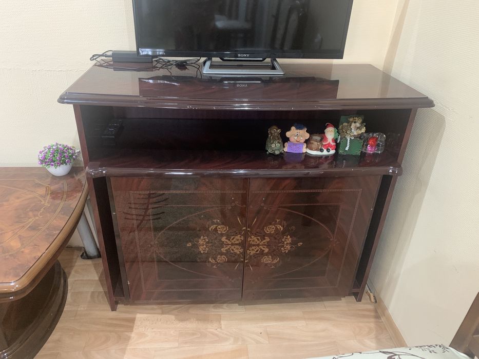 Комод под телевизор
