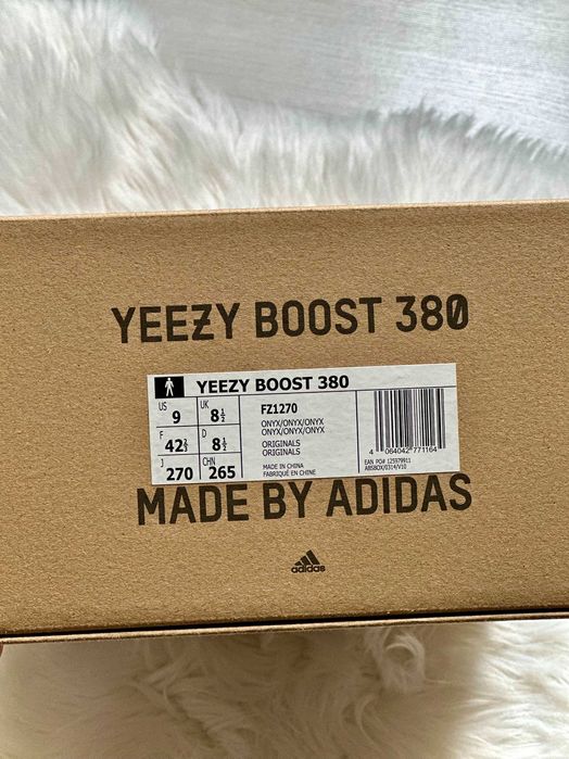 Yeezy Boost 380 Onyx - Черно Yeezy - Размер 42.5 - 100% ОРИГИНАЛНИ