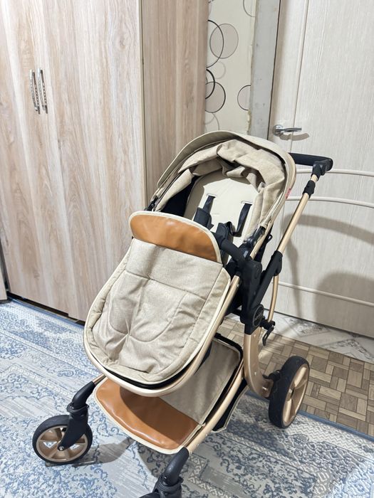 Коляска для детей и новорожденных