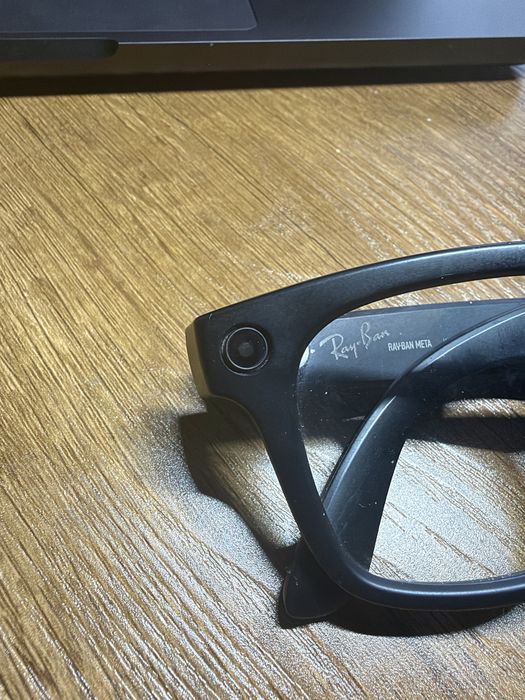 Ray-Ban Meta Smart Glasses (1-го поколения, Chameleon) — б/у