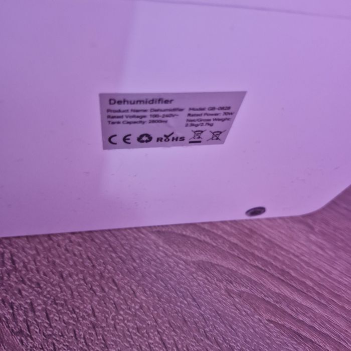 Влагоабсорбатор нов ,подходящ за домашна условия