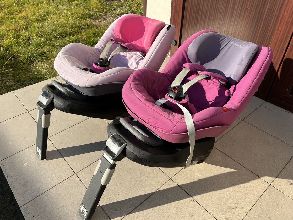 FamilyFix  baza auto si scaun la paket cu scaun Maxi-Cosi     (2)