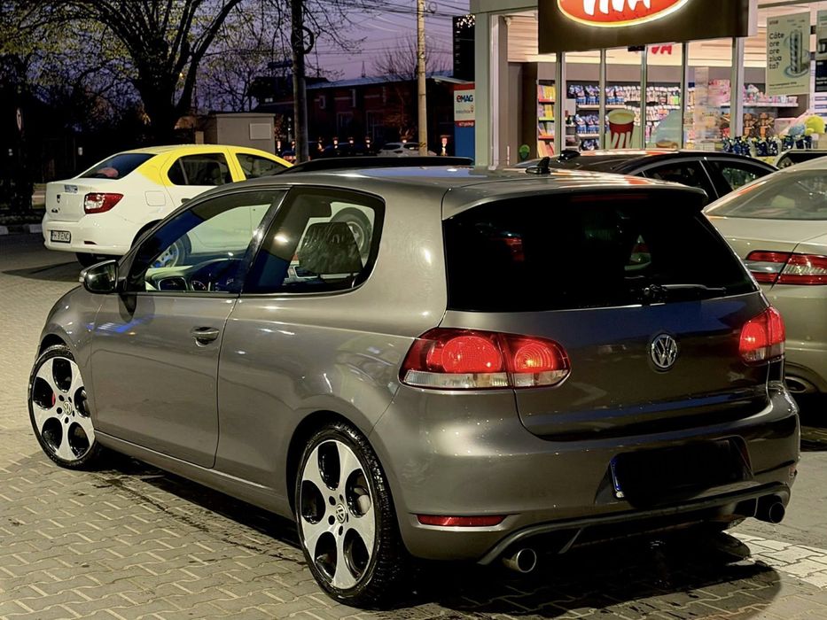VOLKSWAGEN Golf 2011 — imagine 3