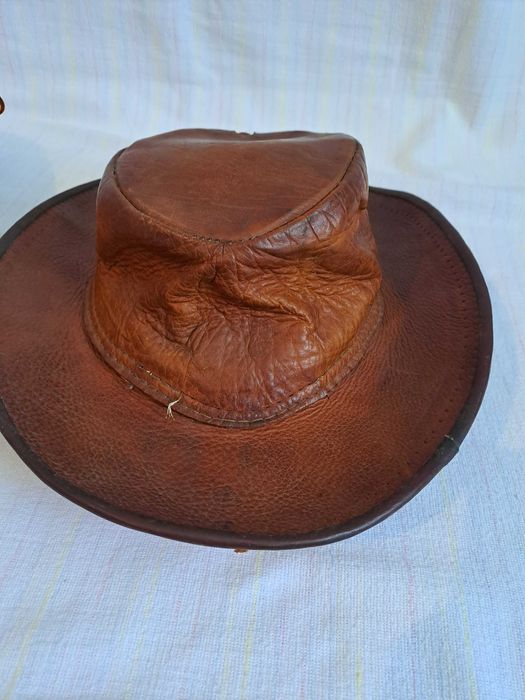 palarie cowboy piele veche