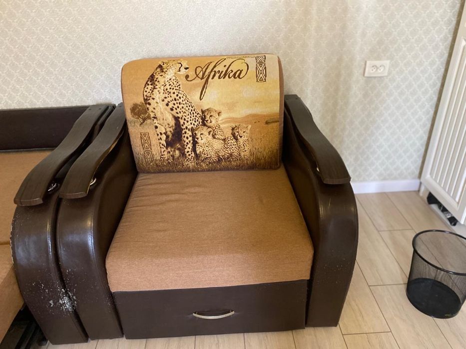 Диван с креслом раскладные б/у