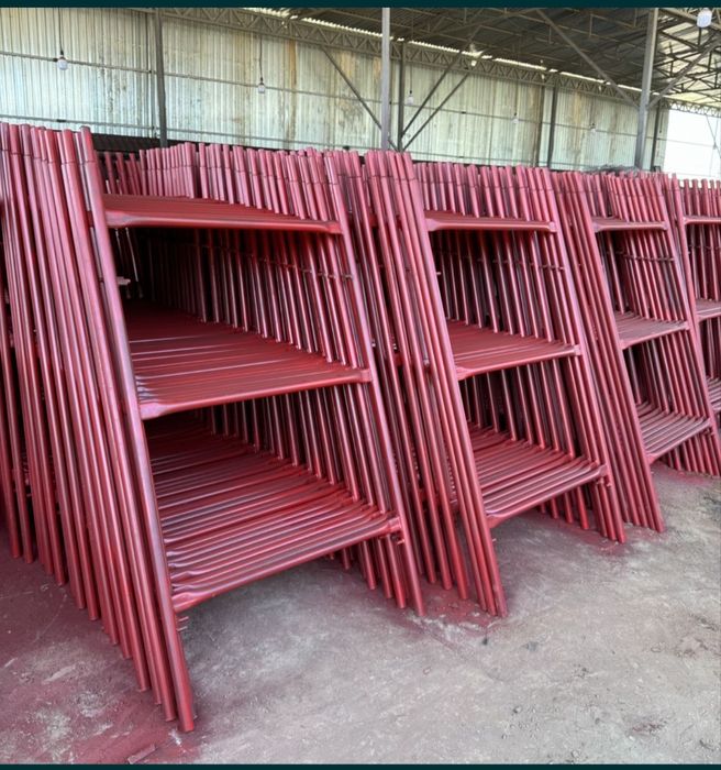 Леса стойки доски