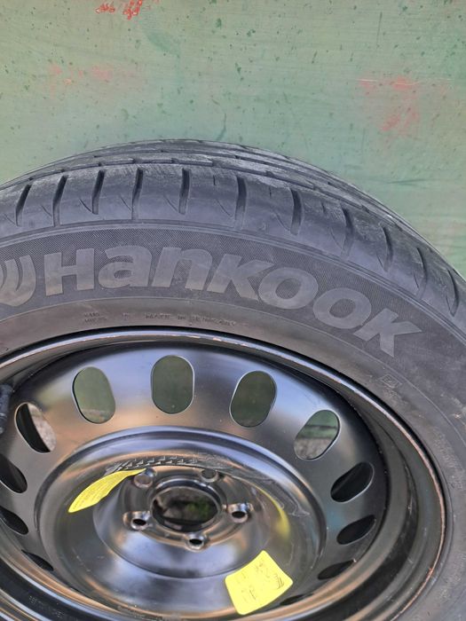 Продавам Резервна гума за Пежо 407 !Размер 215 55 17 Без забележки