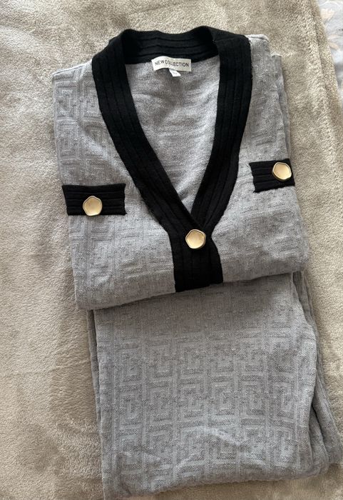 Дамски плетен комлект