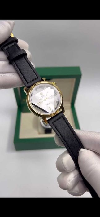 Piramida soat rolex