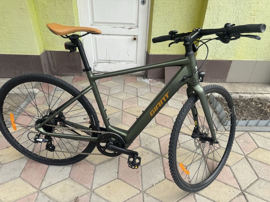 Giant Fastroad E (электро велосипед) размер M