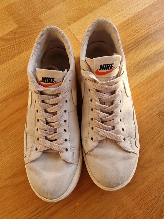Adidasi Nike, 38