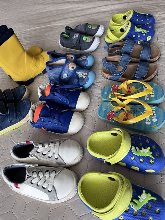Обувки за момче номер 23