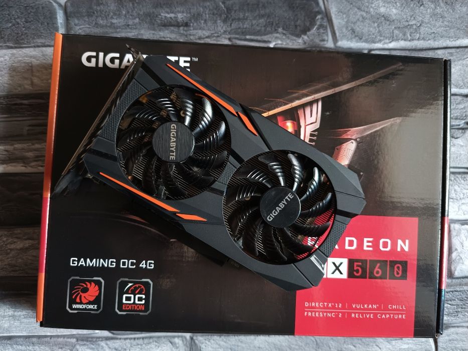 Видео карта RX 560 4 GB работи с 200-300W захранване