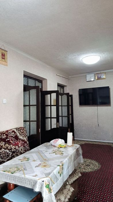 Келесда уй сотилади 2 сотик 5 хона нархи 75000$ келишамиз