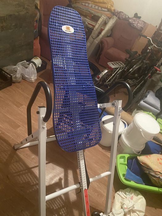 Продаю инверсионый стол в отличном состоянии