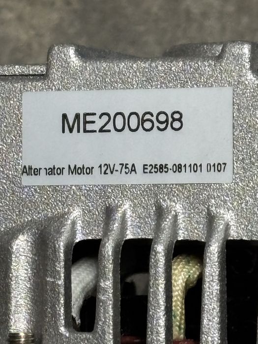 Генератор Паджеро 2  2.8D Л200.   4M40