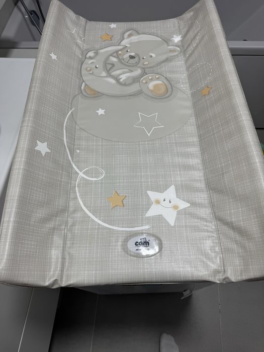 Masa de infasat cu cadita