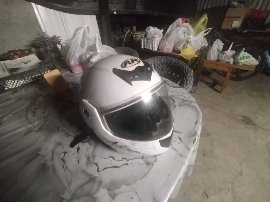 Продам мото шлем