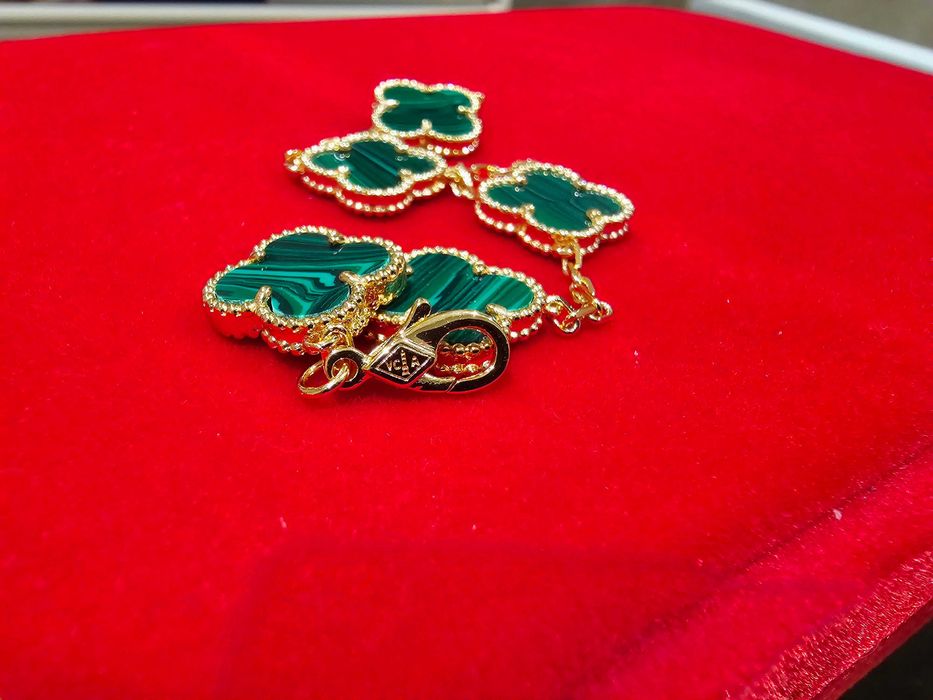 Van Cleef & Arpels VCA Rose Gold Green Vintage Alhambra Дамска Гривна