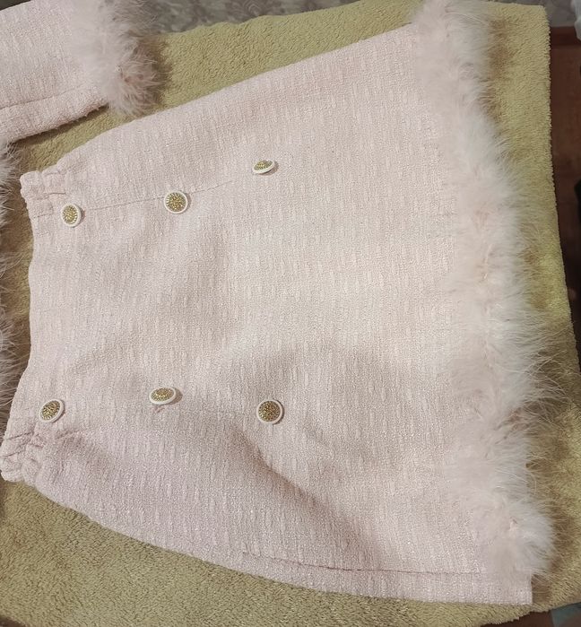 Продам нарядную двойку на девочку