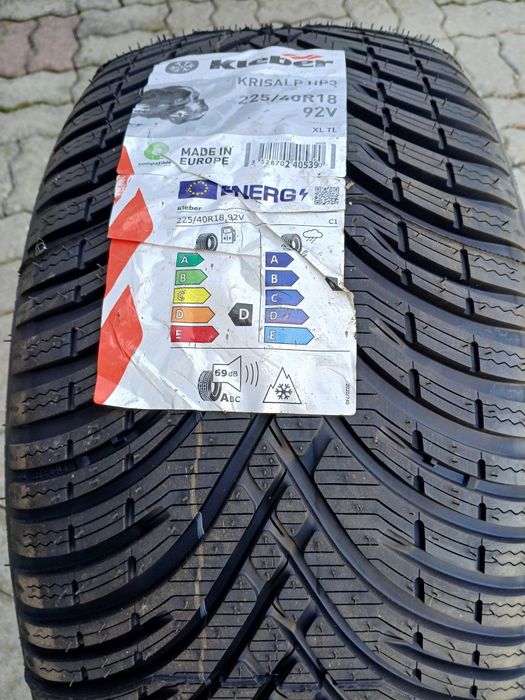 Cauciucuri noi nefolosite