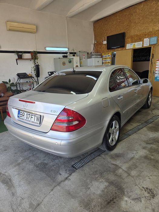 MERCEDES-BENZ E-Class 2003 — imagine 3