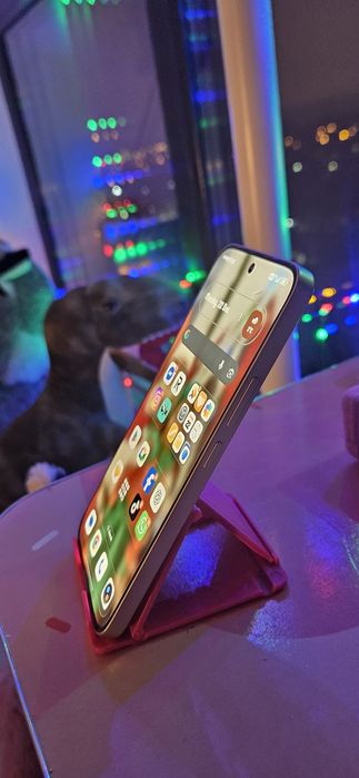 Honor 400 5G | 256 GB | Gold | Ca nou | Accesorii incluse