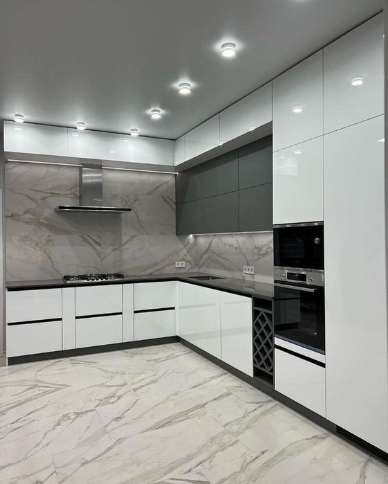 Кухонные гарнитуры под заказ.