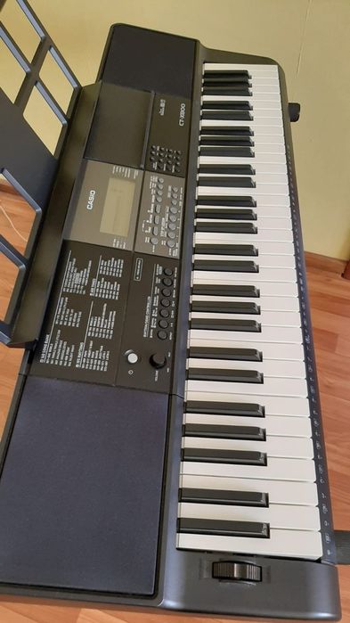 Casio CT-X800 синтезатор