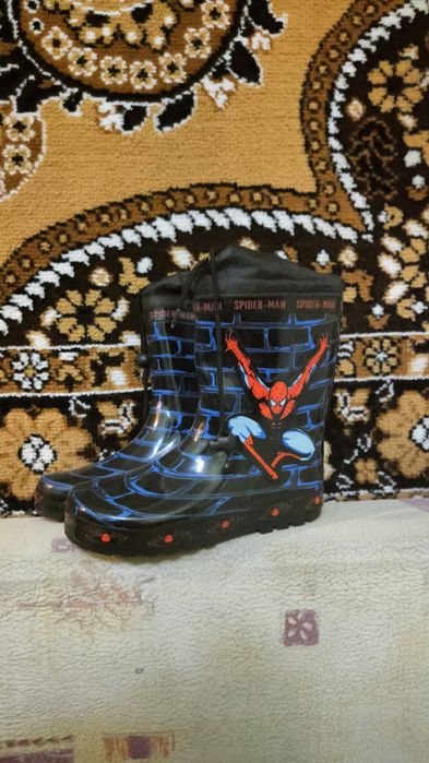 Детские резиновые сапоги