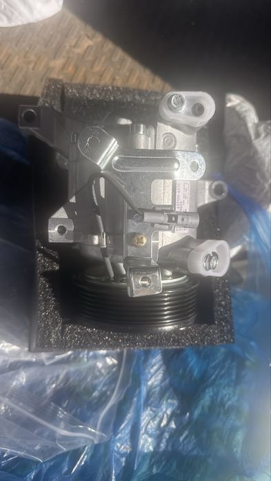 Продам компрессор кондиционера Subaru forester sk 18-24