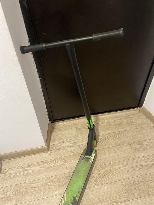 Самокат почти новый