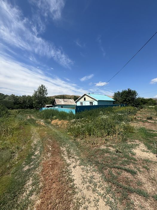 Продам дом в селе Белый камень
