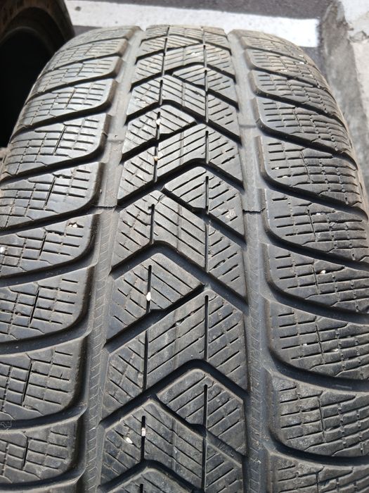 Yokohama 225/60/18 pirelli 235/55/19