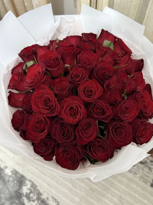 цветы роза сатылады 8000 тг