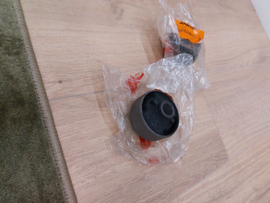 Запчасти на RX300