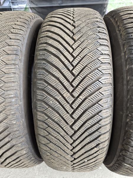 235/60/18 MICHELIN 4бр